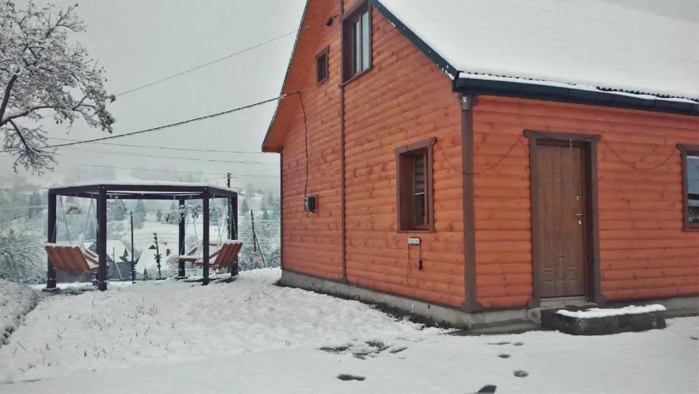 Cottage Ozerniy Lazeshchyna Eksteriør billede