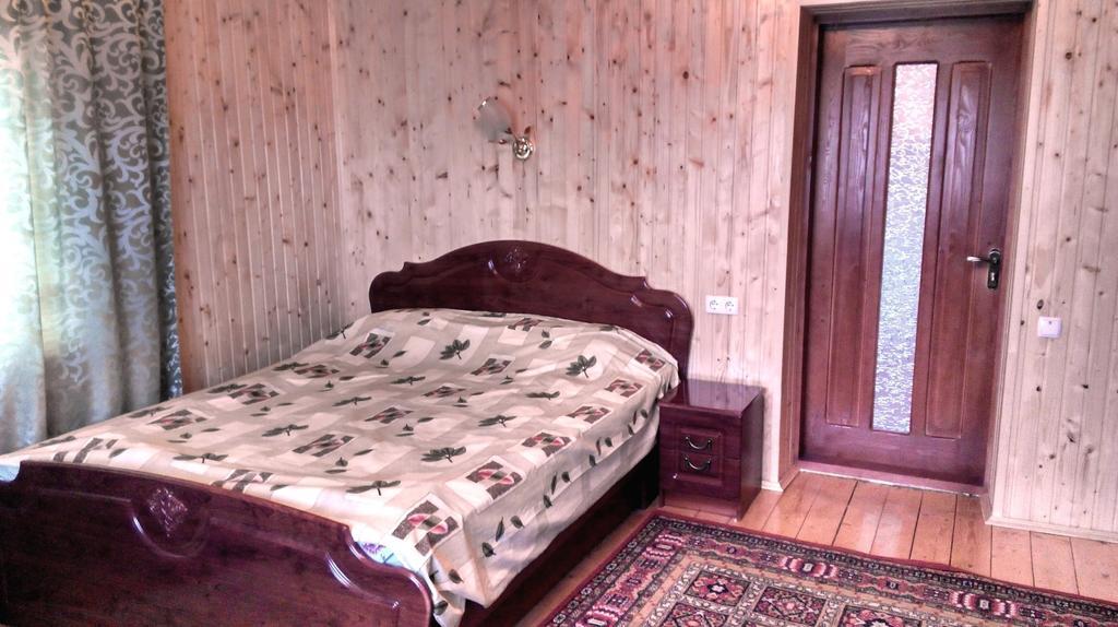 Cottage Ozerniy Lazeshchyna Værelse billede
