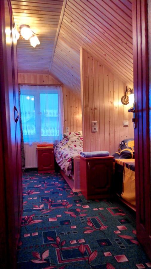 Cottage Ozerniy Lazeshchyna Eksteriør billede